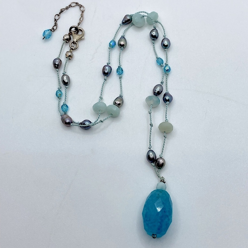 𝅺vtg Pearl Chalcedony Quartzite Silk Cord Necklace w Sterling Silver Clasp 16”